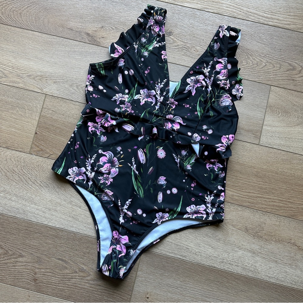 WOMENS PLUS Shein bathing suit 16/18